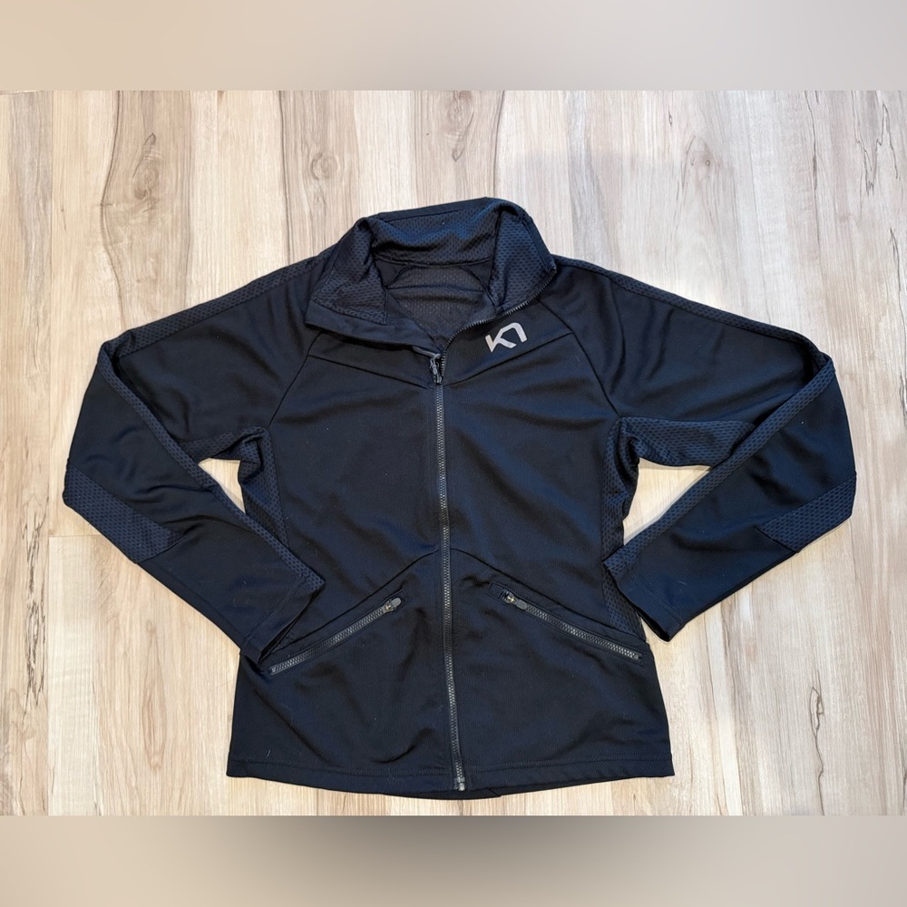 Kari Traa full zip with pockets , fits like xs - size tag is gone